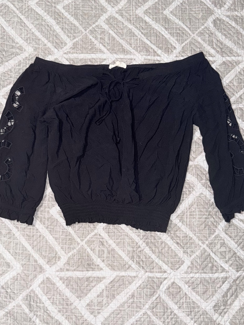 Solitaire Black Off-Shoulder Peasant Top